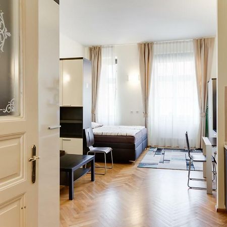 Hálkova Studio Praha Exteriér fotografie