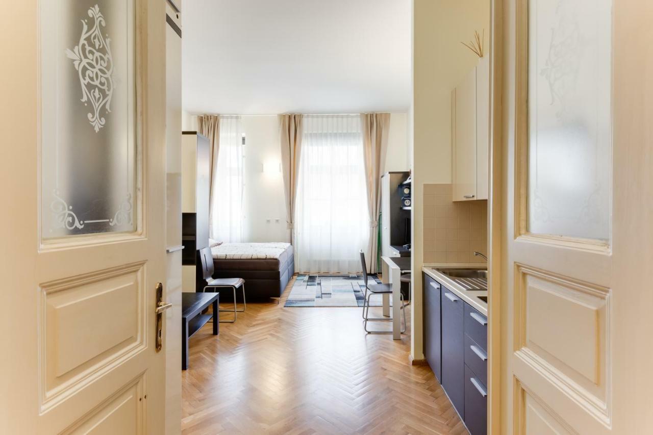 Hálkova Studio Praha Exteriér fotografie