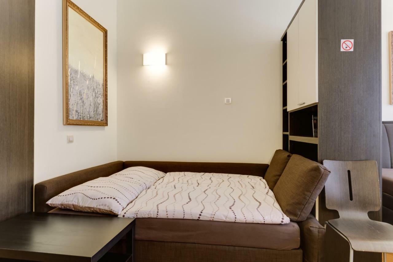 Hálkova Studio Praha Exteriér fotografie