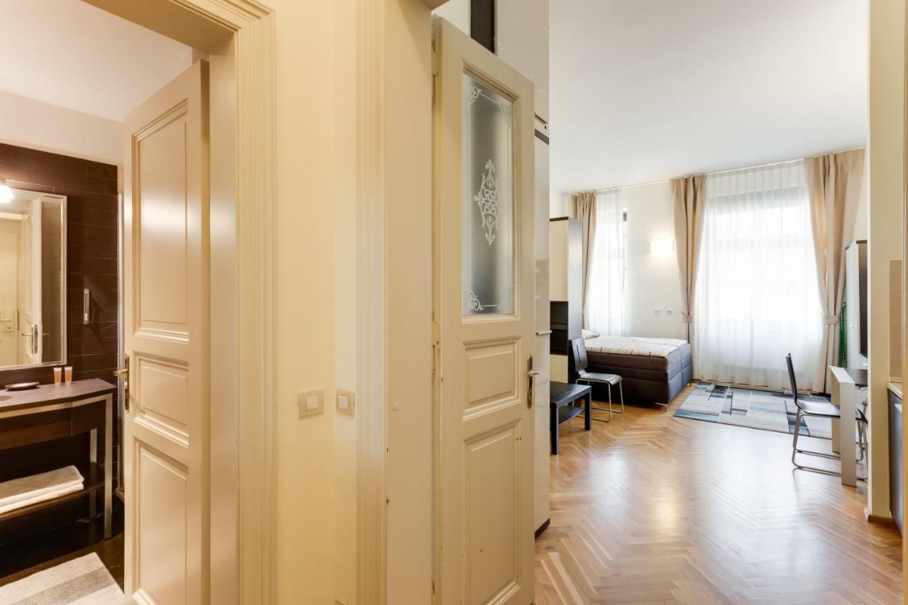 Hálkova Studio Praha Exteriér fotografie